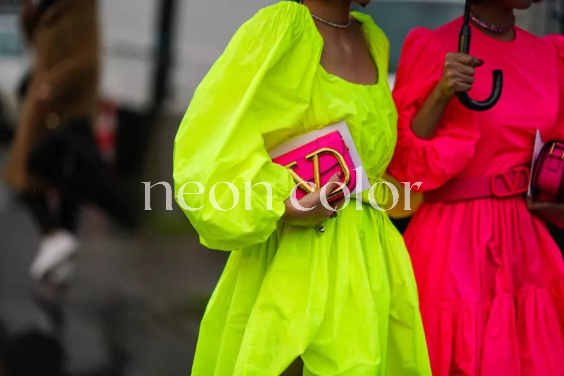 5 tips to incorporate neon colors into your daily outfits